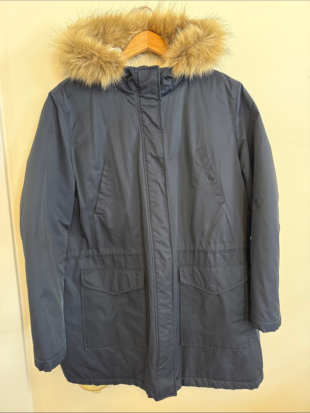 🐝 NWOT 🐝Women’s Navy Blue Ski & Snow Parka with Faux Fur Hood